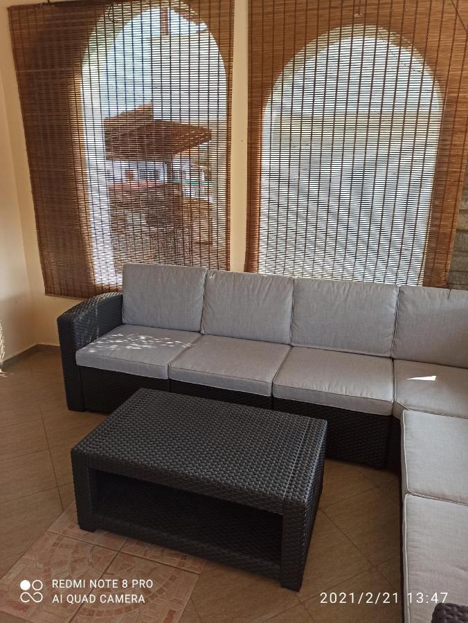 Apartments Bela PalaiónTsiflíkion Екстериор снимка
