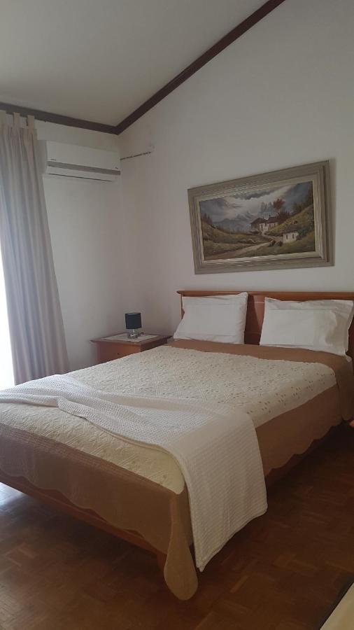 Apartments Bela PalaiónTsiflíkion Екстериор снимка