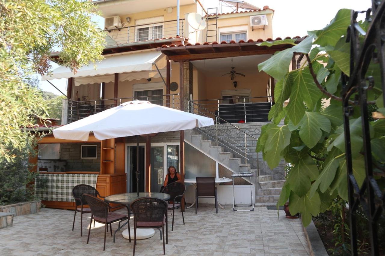 Apartments Bela PalaiónTsiflíkion Екстериор снимка