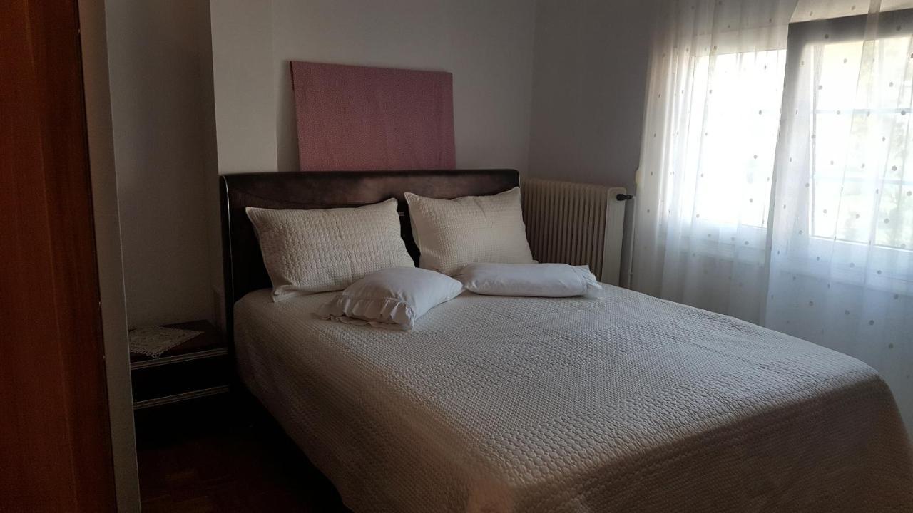 Apartments Bela PalaiónTsiflíkion Екстериор снимка